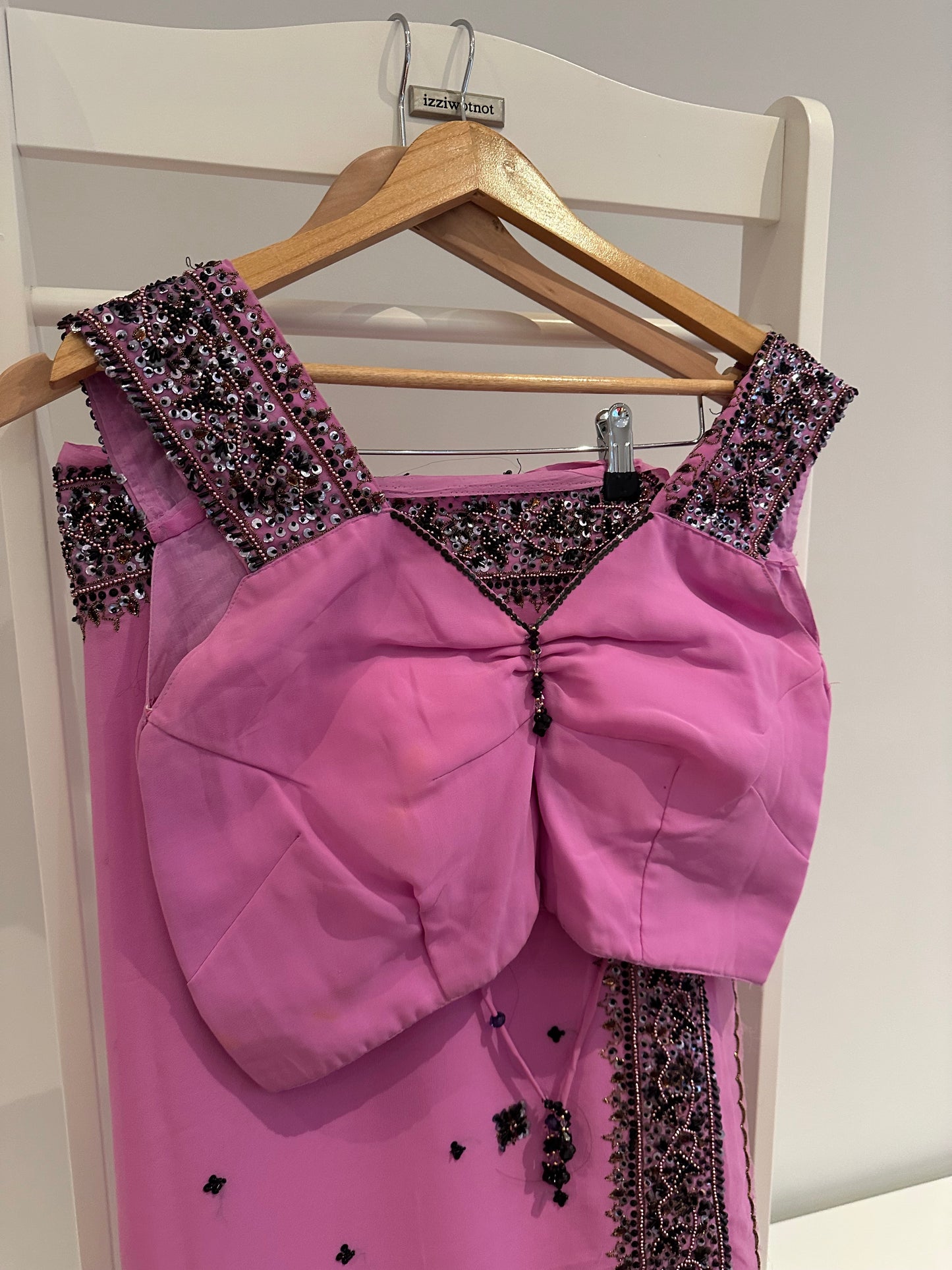 Preloved crepe pink sari