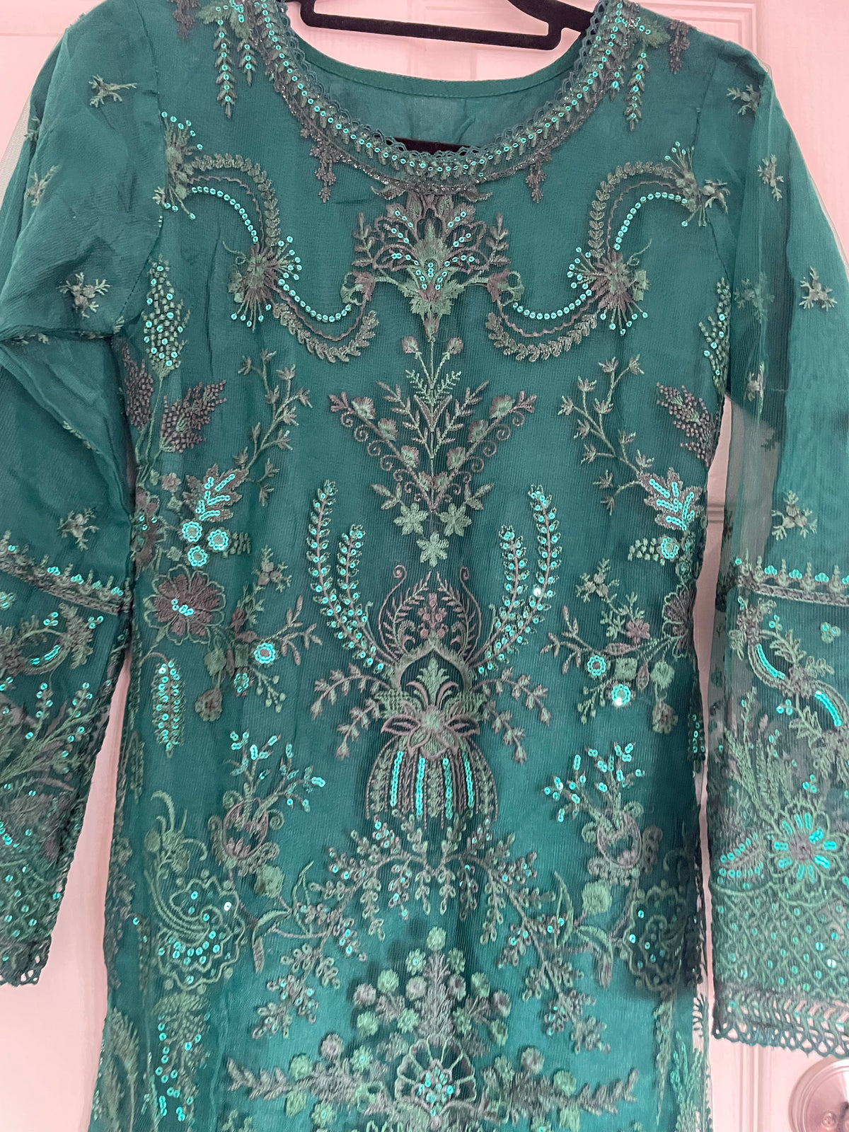 Brand new baroque green outfit - kameez and straight trousers