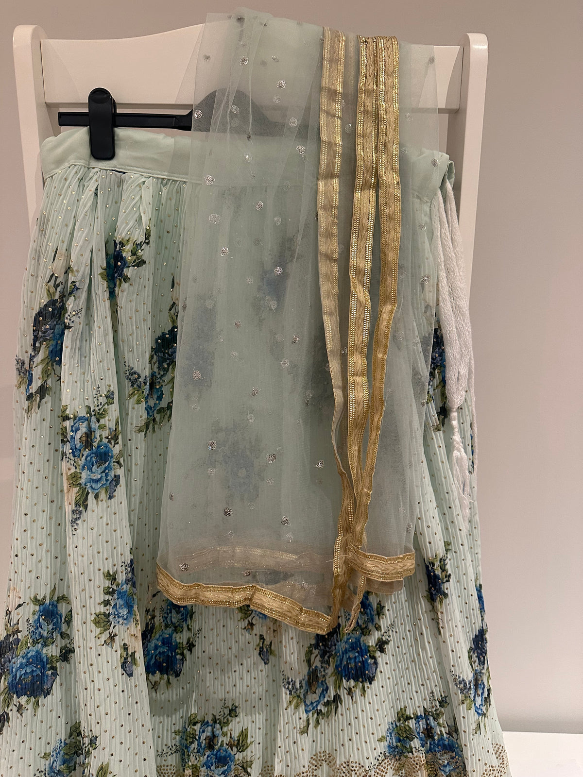 Preloved Girls blue and print lehenga Age 14-16
