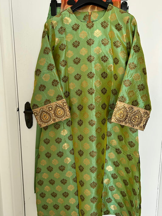 Preloved Indian Trouser Suit with Dupatta - Tailor Made - BRAND NEW