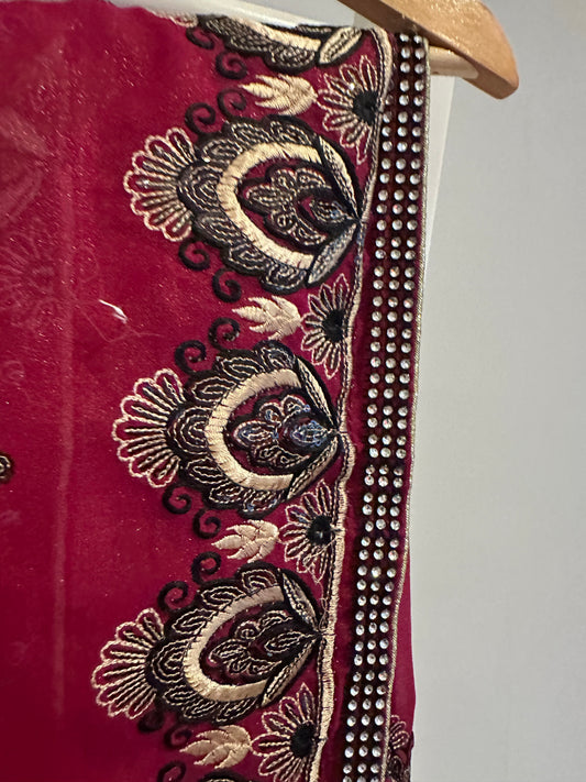 Brand new unstitched sari