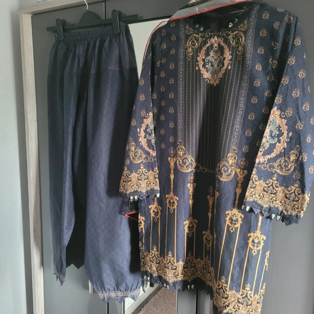 Beautiful girls 3 piece suit age 12