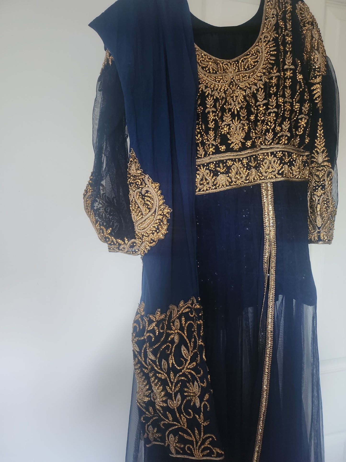 Beautiful frock with detail pujami