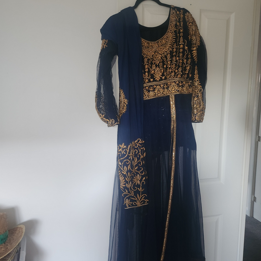 Beautiful frock with detail pujami