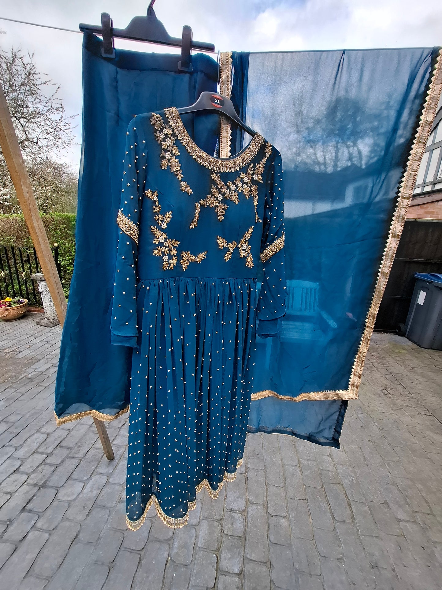 Preloved petrol blue beaded outfit 3 piece.