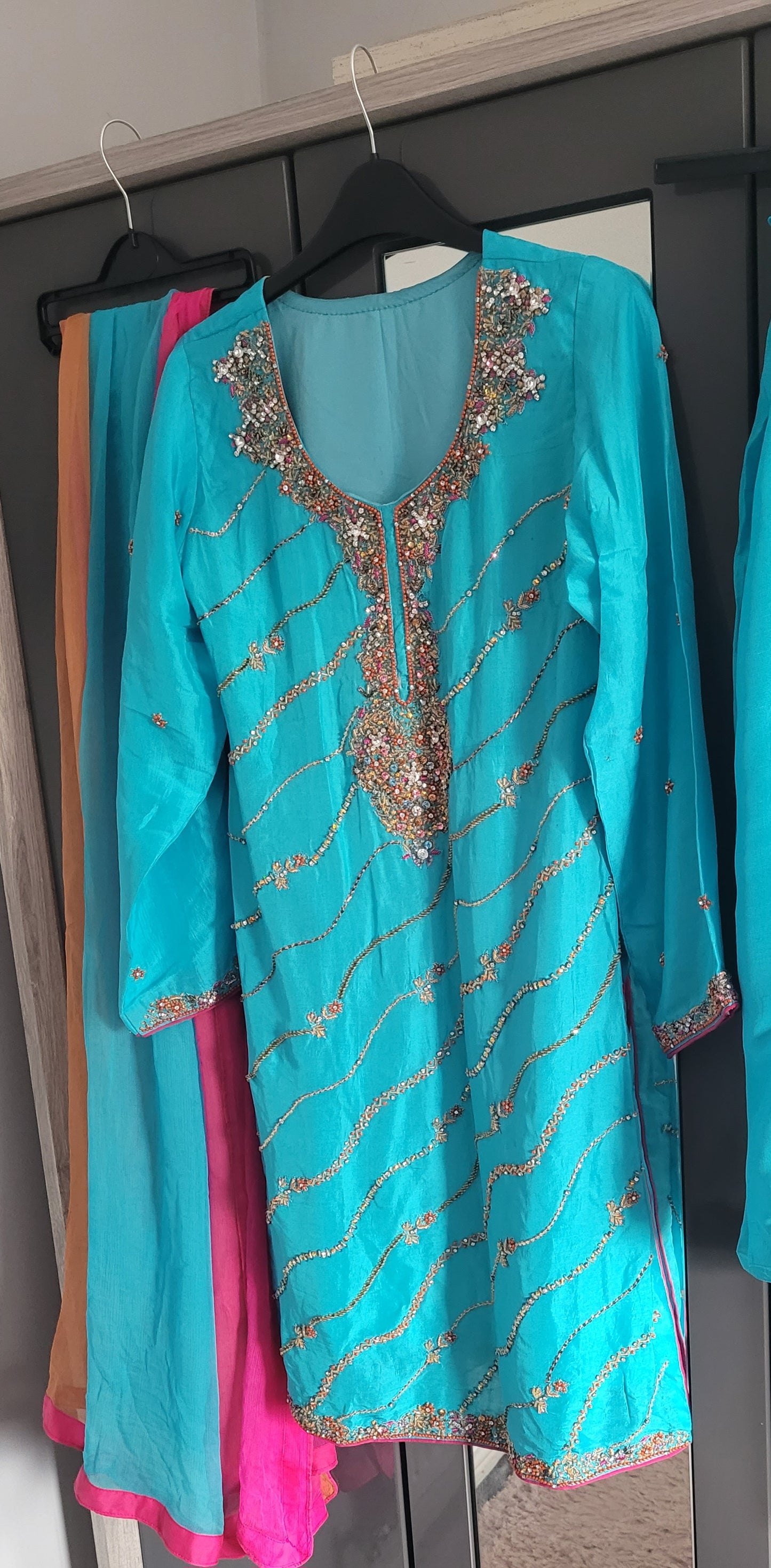 Beautiful turquoise Indian Pakistani embroidered shalwar kameez 3 piece suit