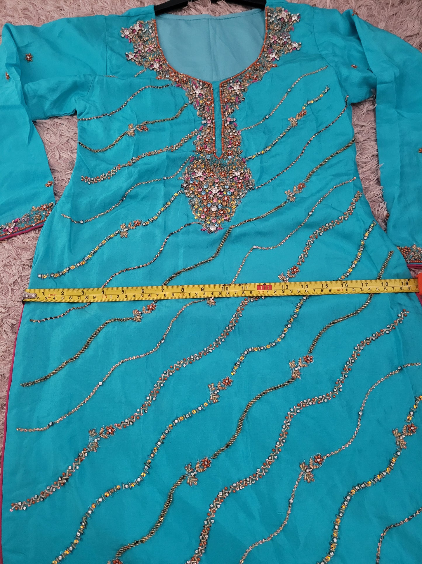 Beautiful turquoise Indian Pakistani embroidered shalwar kameez 3 piece suit