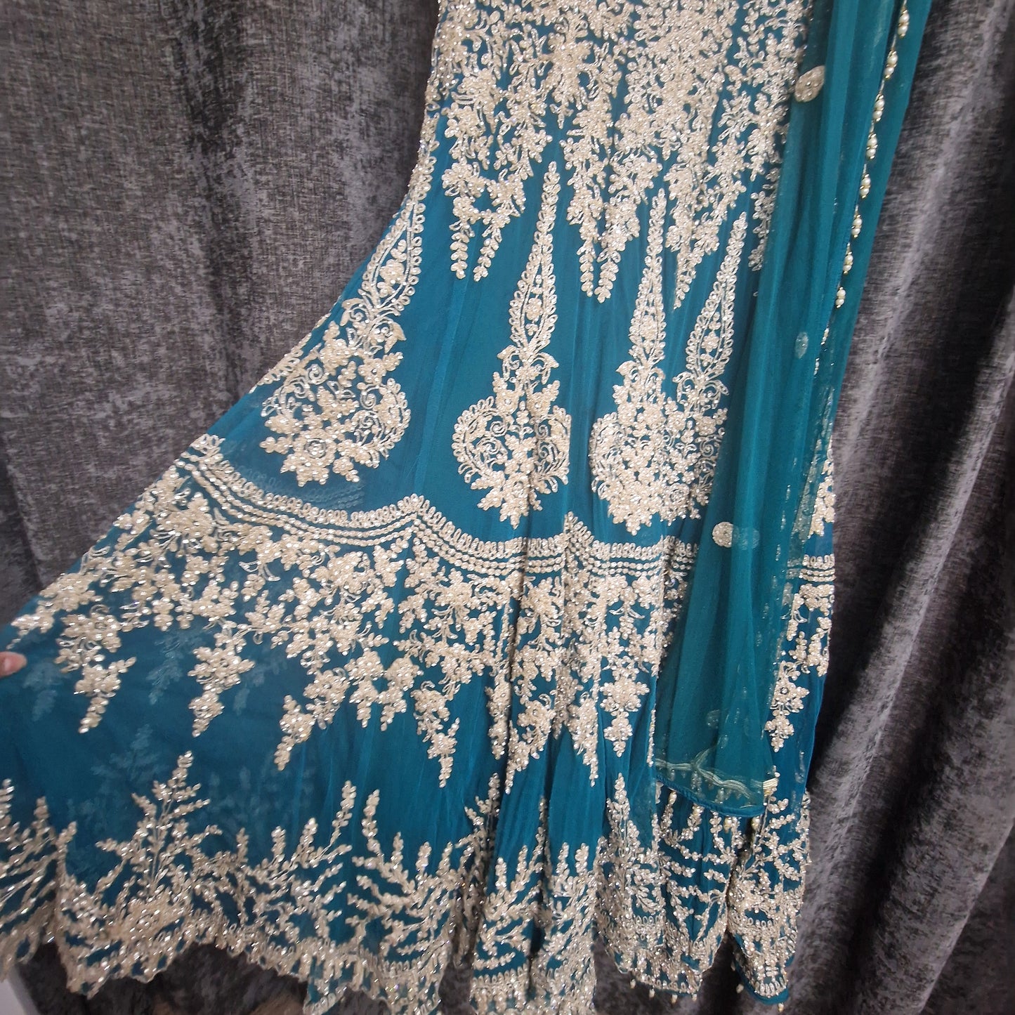Ladies Anarkali turquoise size 40