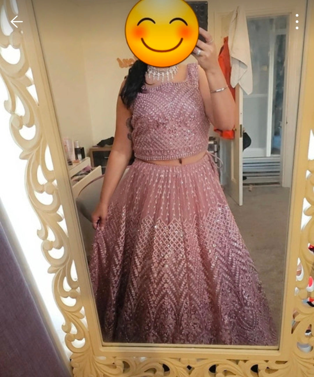 Soft pink leanga with silver detail