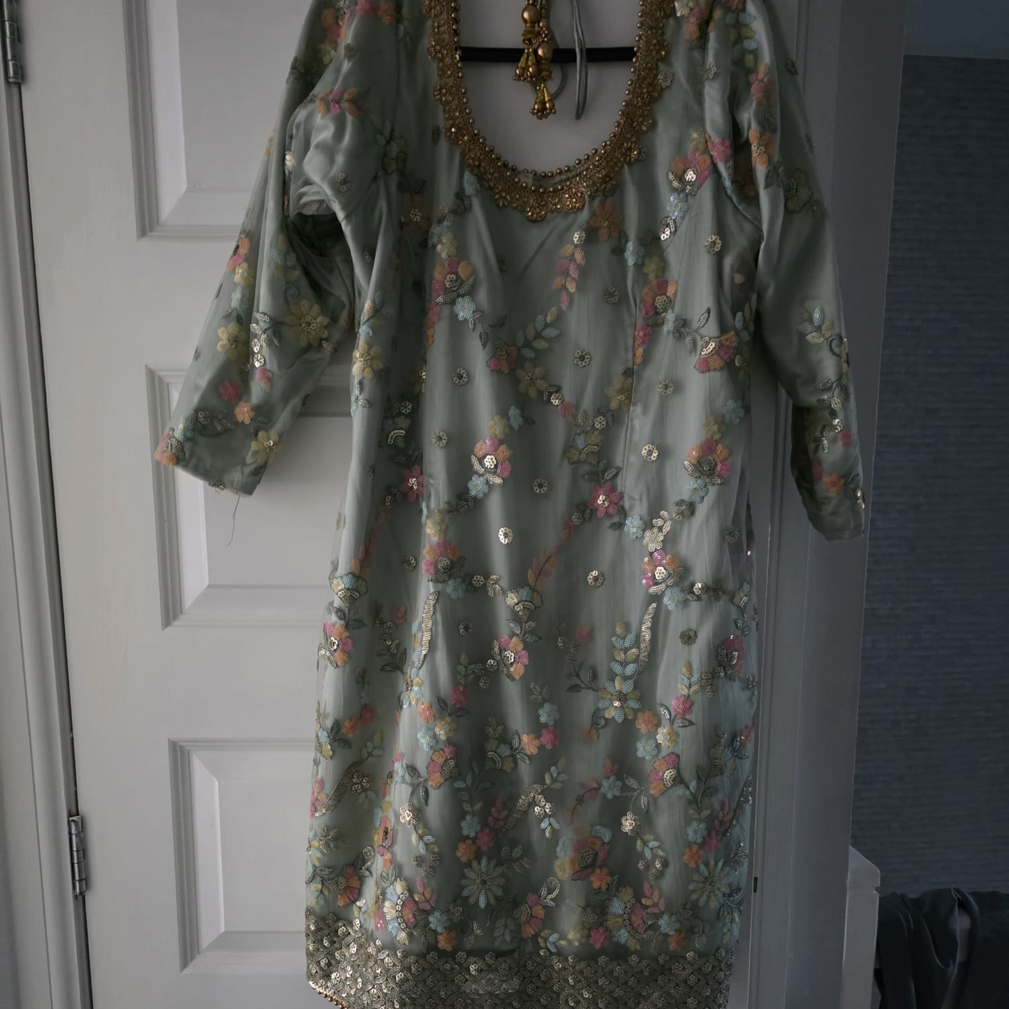 Preloved Punjabi Suit