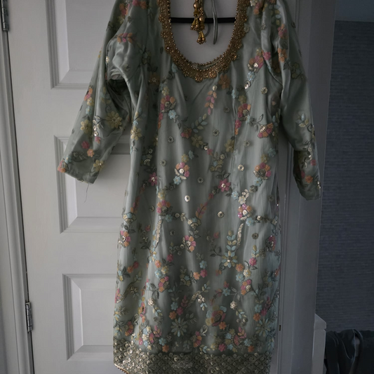 Preloved Punjabi Suit