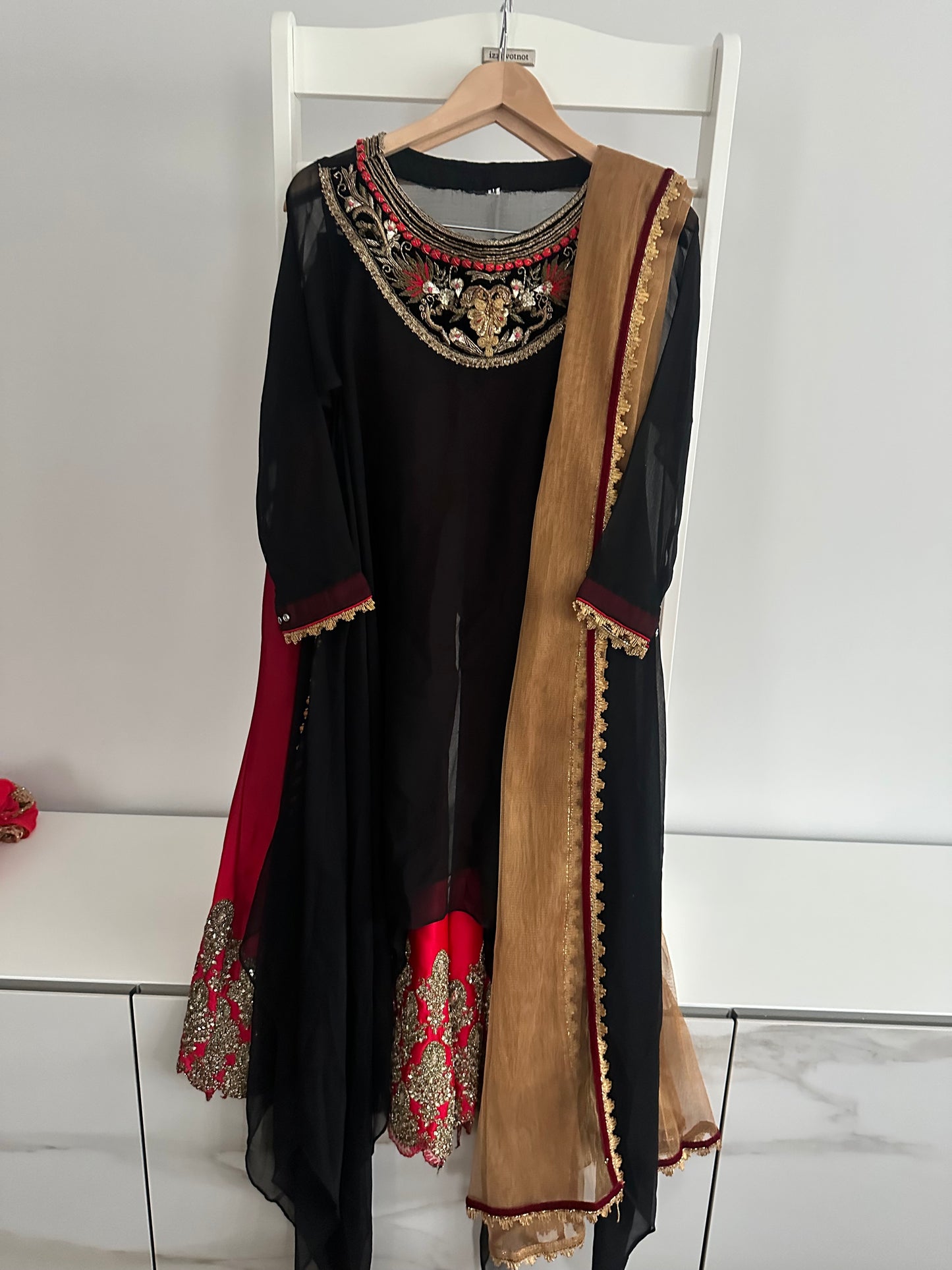 Preloved Khuda Baksh palazzo trousers with chunni and tunic