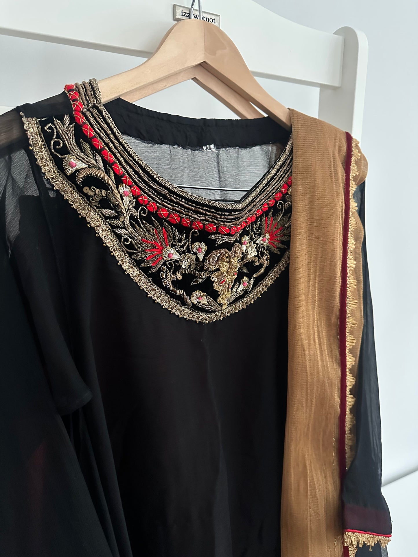 Preloved Khuda Baksh palazzo trousers with chunni and tunic