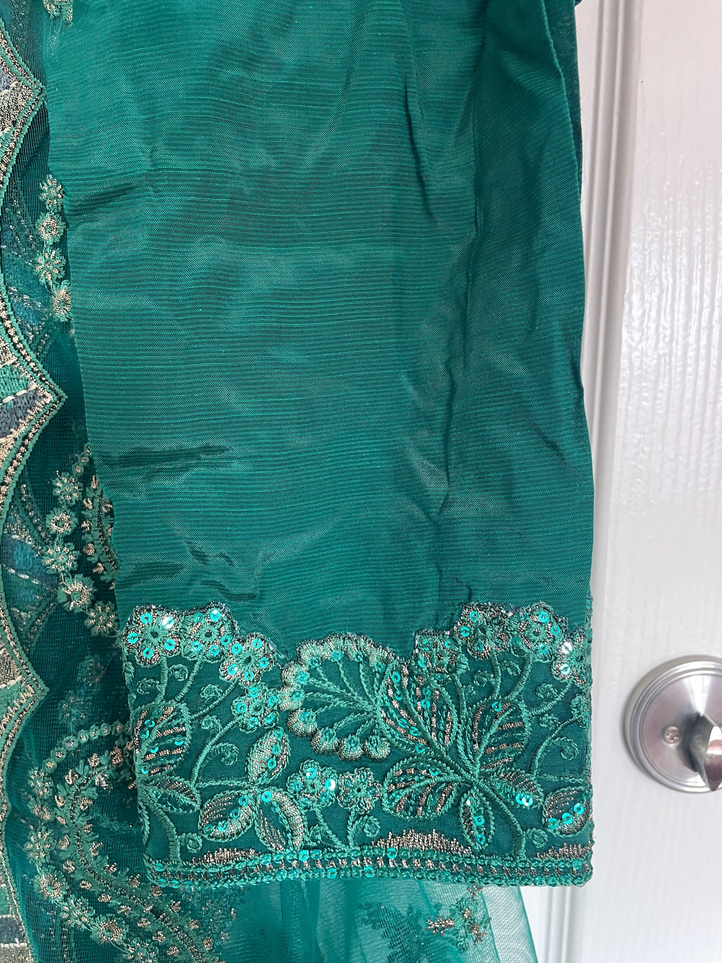 Brand new baroque green outfit - kameez and straight trousers