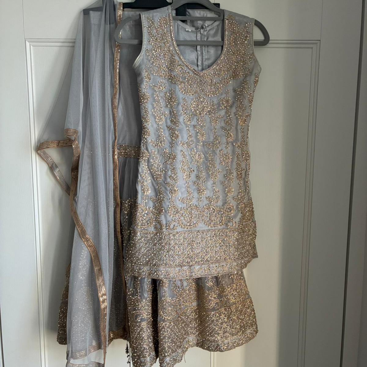 Preloved Girls Gharara Suit Size 32. Age 7/8