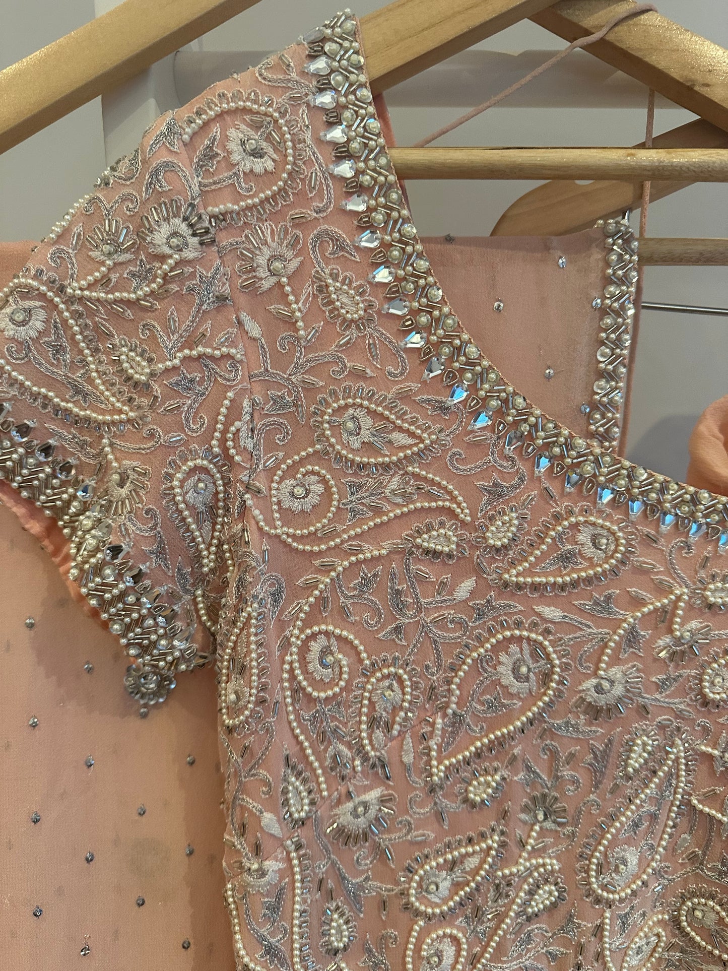 Preloved Rabani & Rakha baby pink kurta suit 3 piece