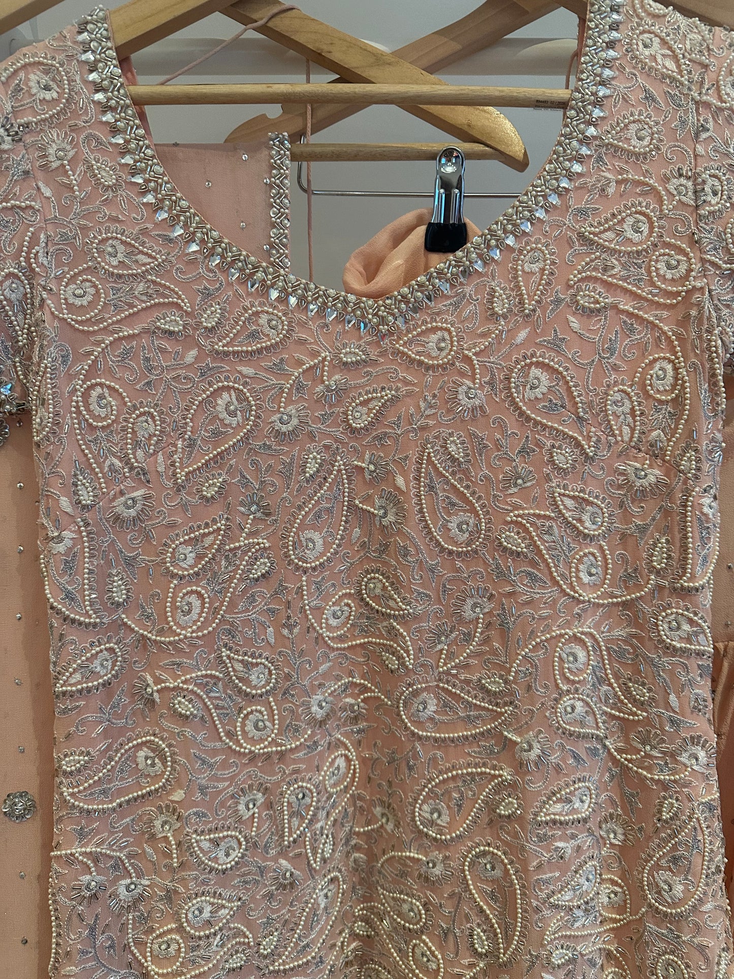 Preloved Rabani & Rakha baby pink kurta suit 3 piece