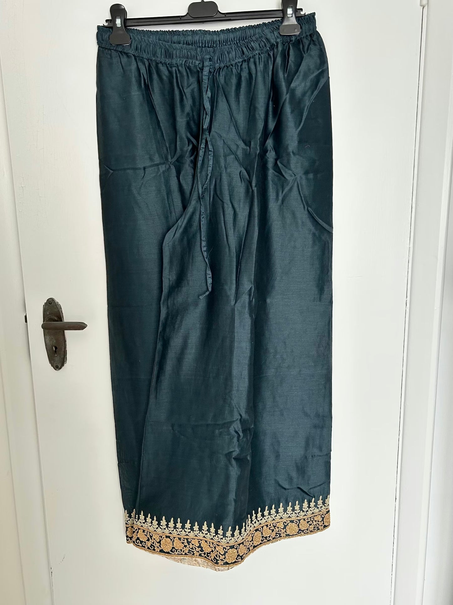 Heena Kochhar suit with palazzo trousers & dupatta - BRAND NEW