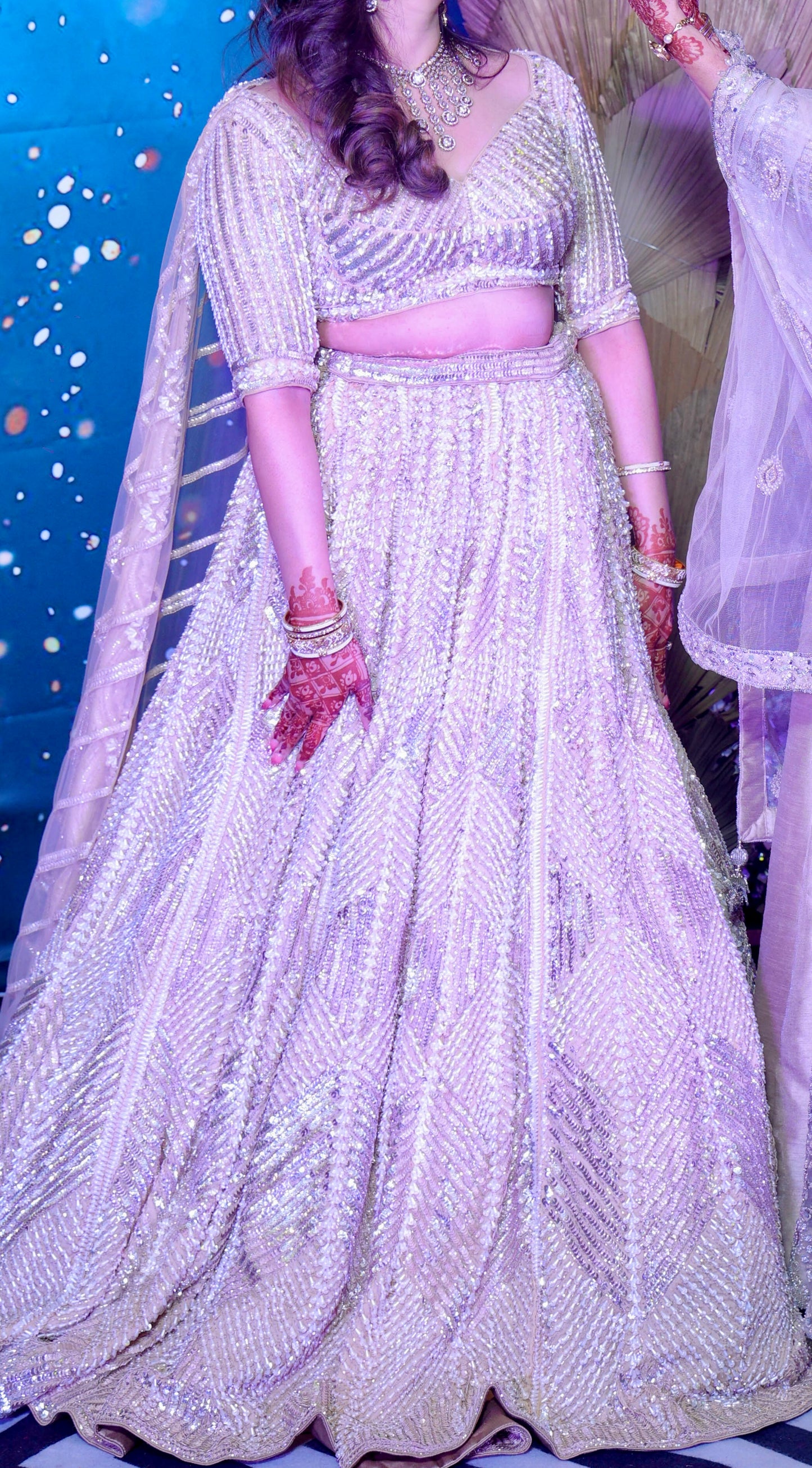 Starry Bollywood Designer Lehanga, Giving Jewellery Set Free