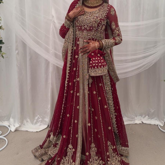 Faiza Saqlain dupe wedding lengah