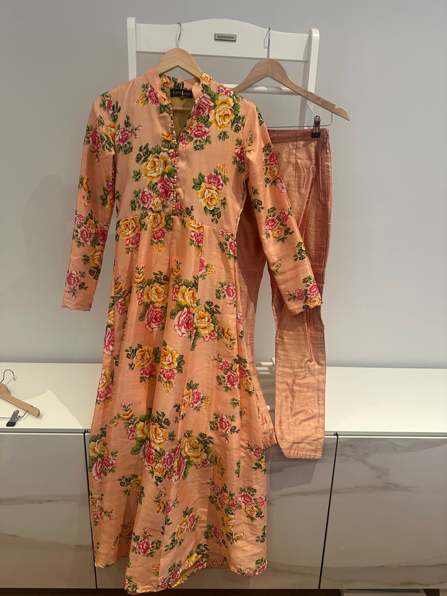 Preloved taffeta silk fitted button Anarkali Suit