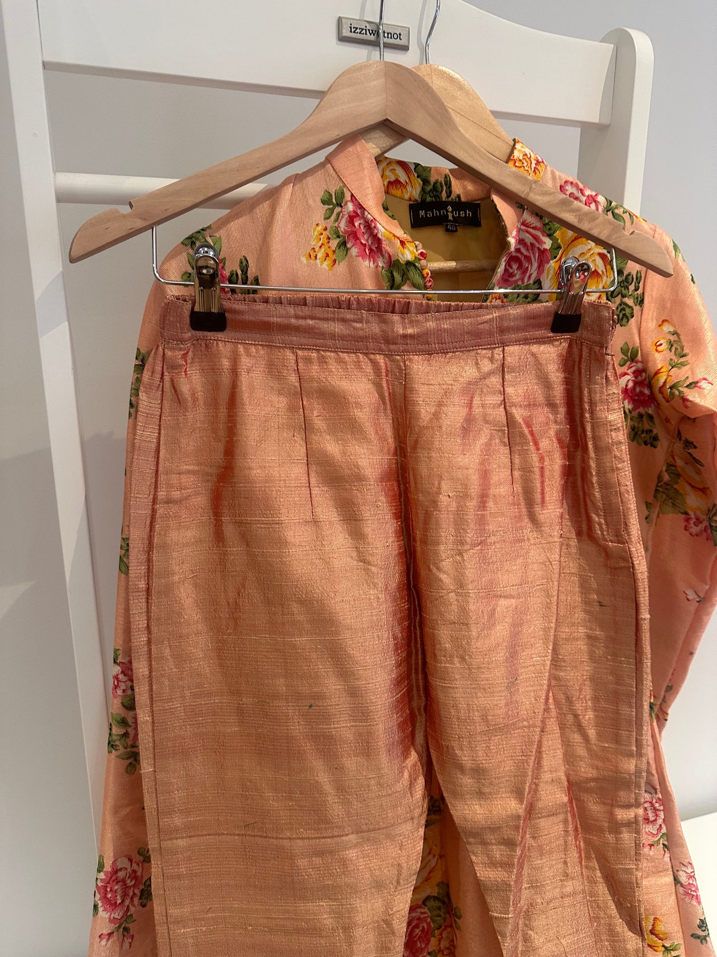 Preloved taffeta silk fitted button Anarkali Suit