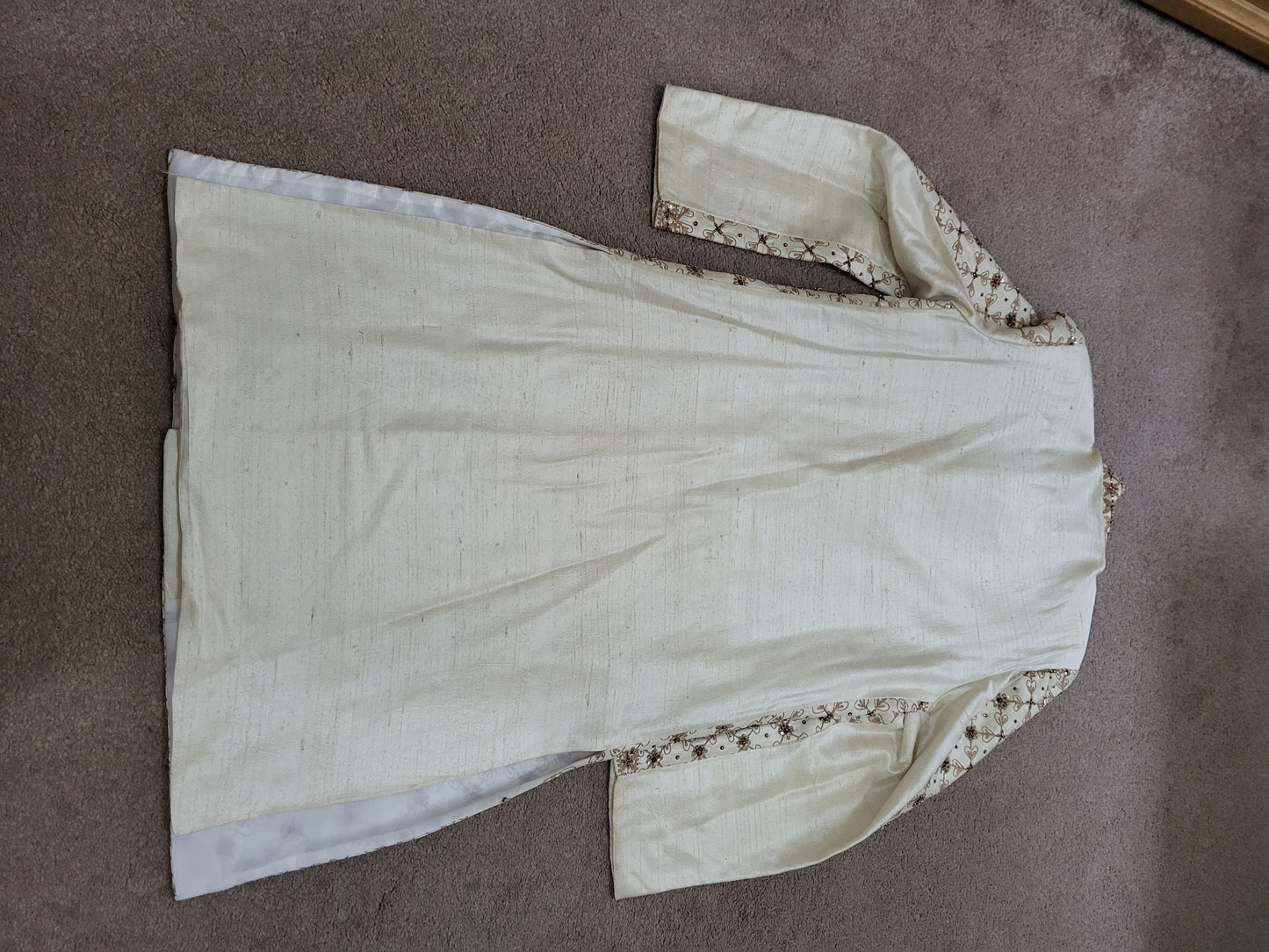 Mens Off White/Cream Embellised and Embroidered Sherwani