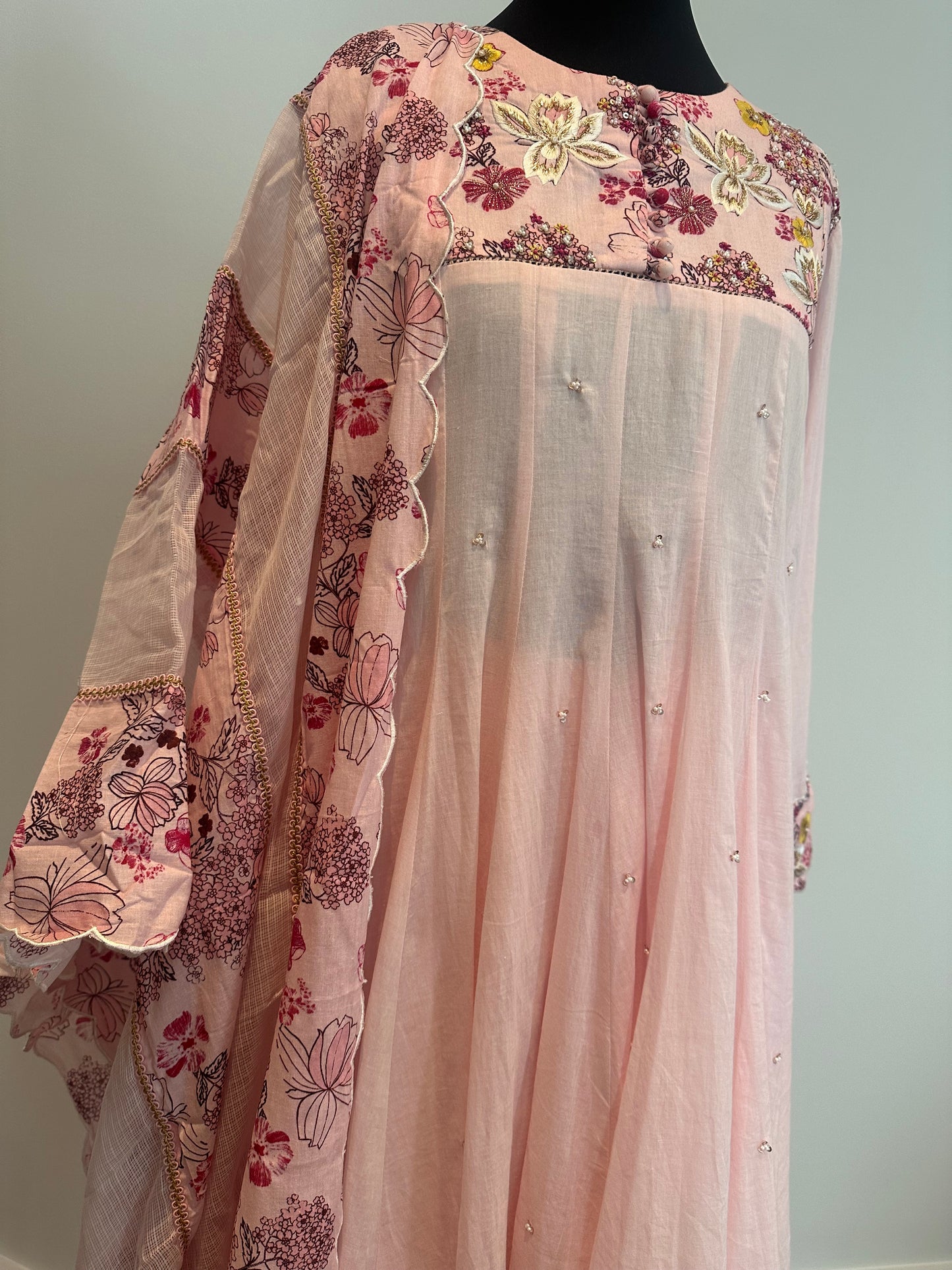 Ajiesh Oberoi Pink Kota Doria, Mulmul Round Embroidered Kurta And Dhoti Pant Set