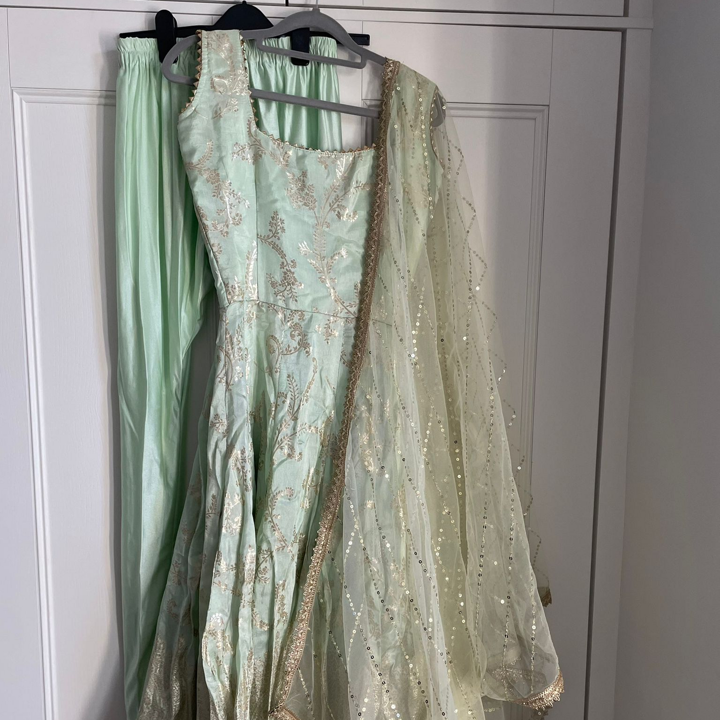 Preloved India Girls Green Pjami Suit