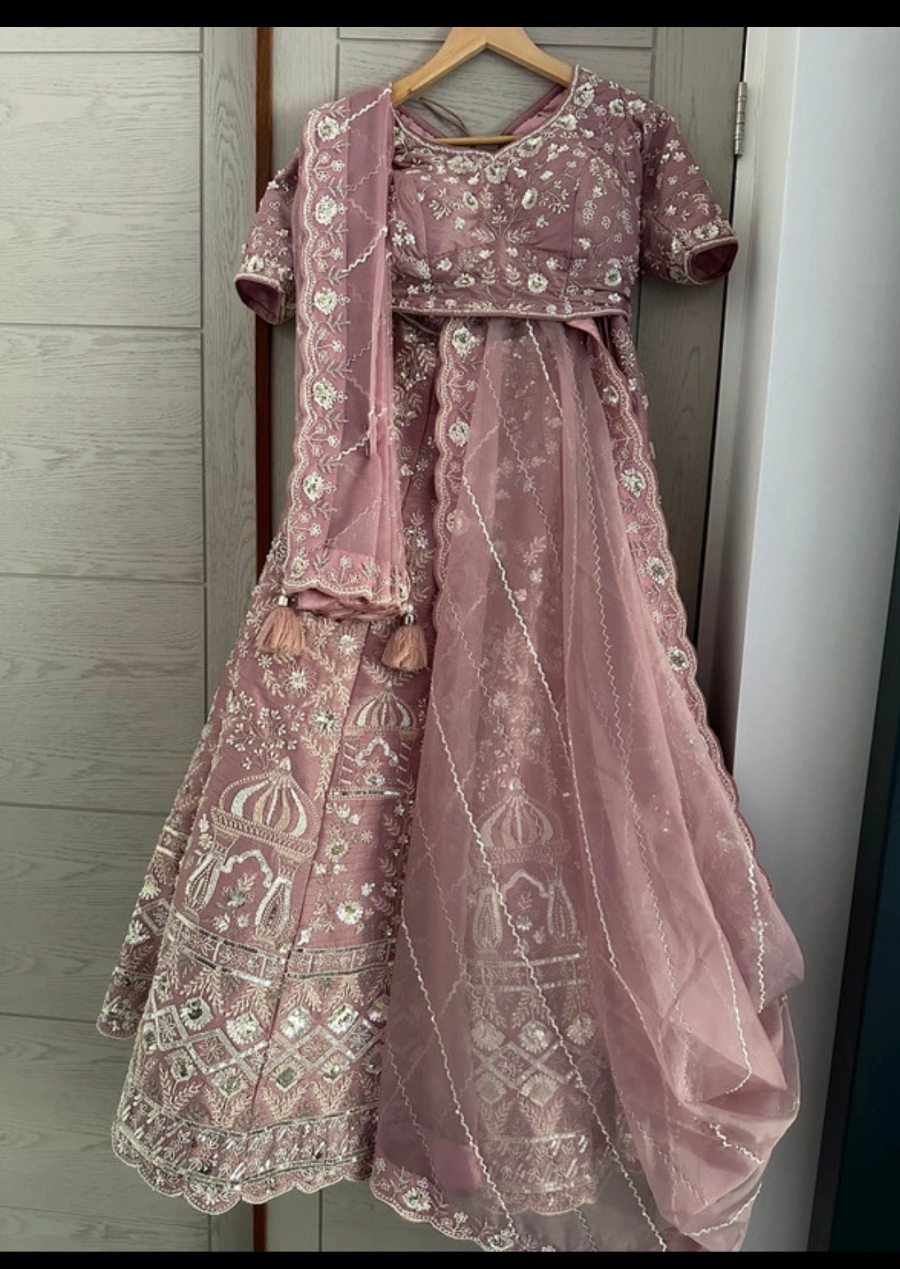 Preloved Asopalav Lehenga Set in Dusty Rose/Blush Pink