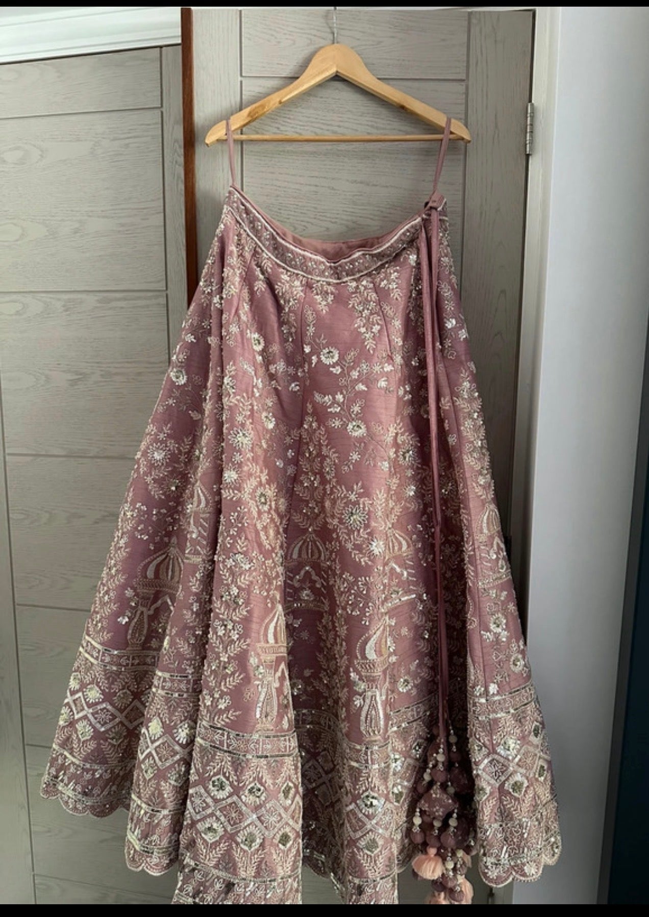 Preloved Asopalav Lehenga Set in Dusty Rose/Blush Pink