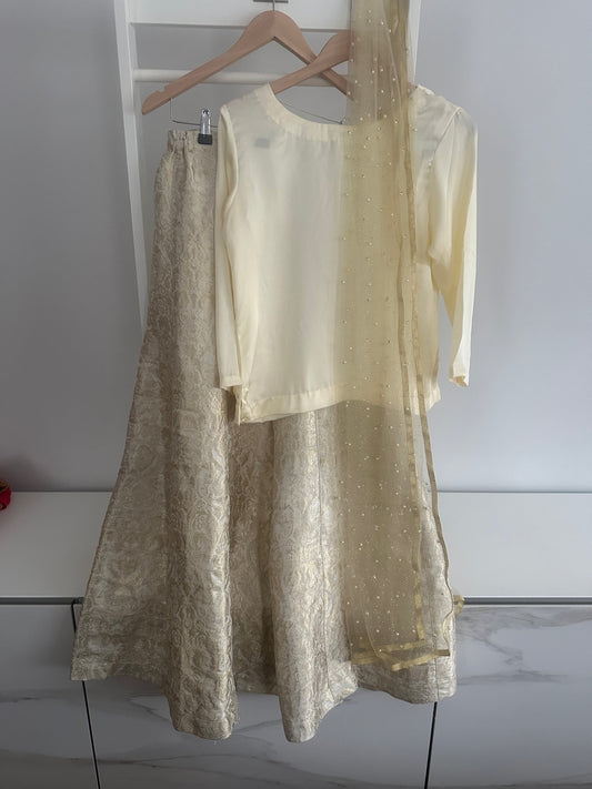 Stunning cream wide leg sharara suit with top and chunni - brand new
