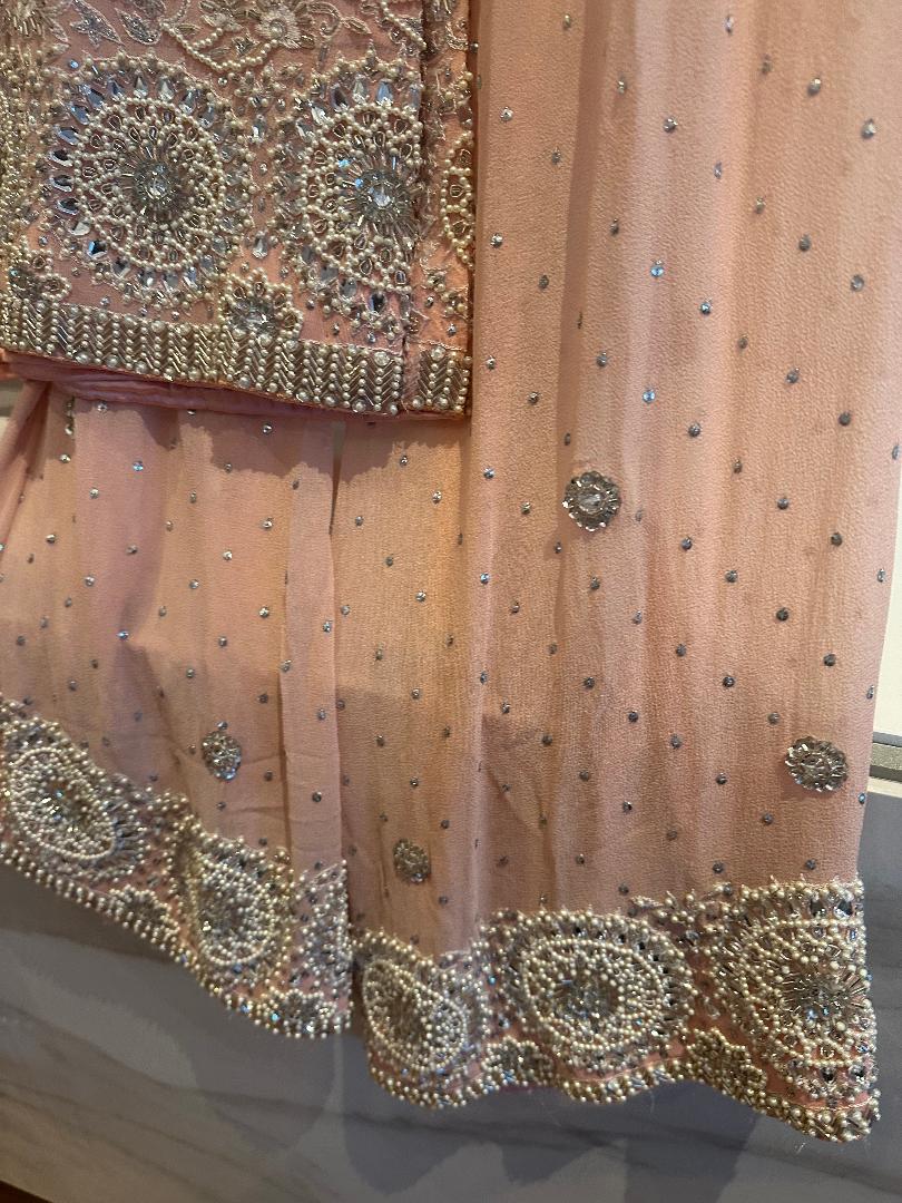 Preloved Rabani & Rakha baby pink kurta suit 3 piece