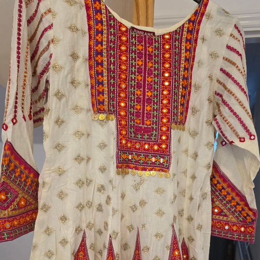 Girls preloved punjabi  Pink and White suit