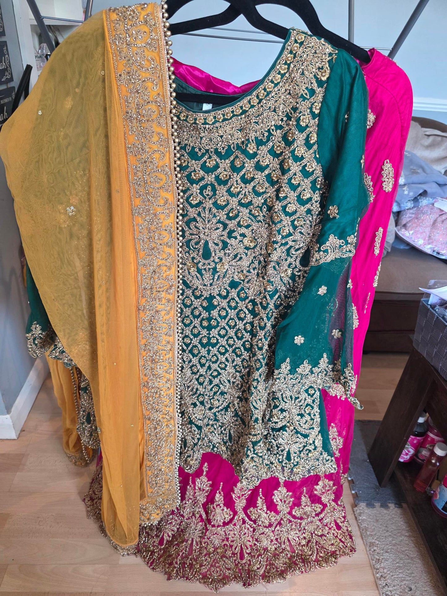Preloved Indian Mehndi outfit