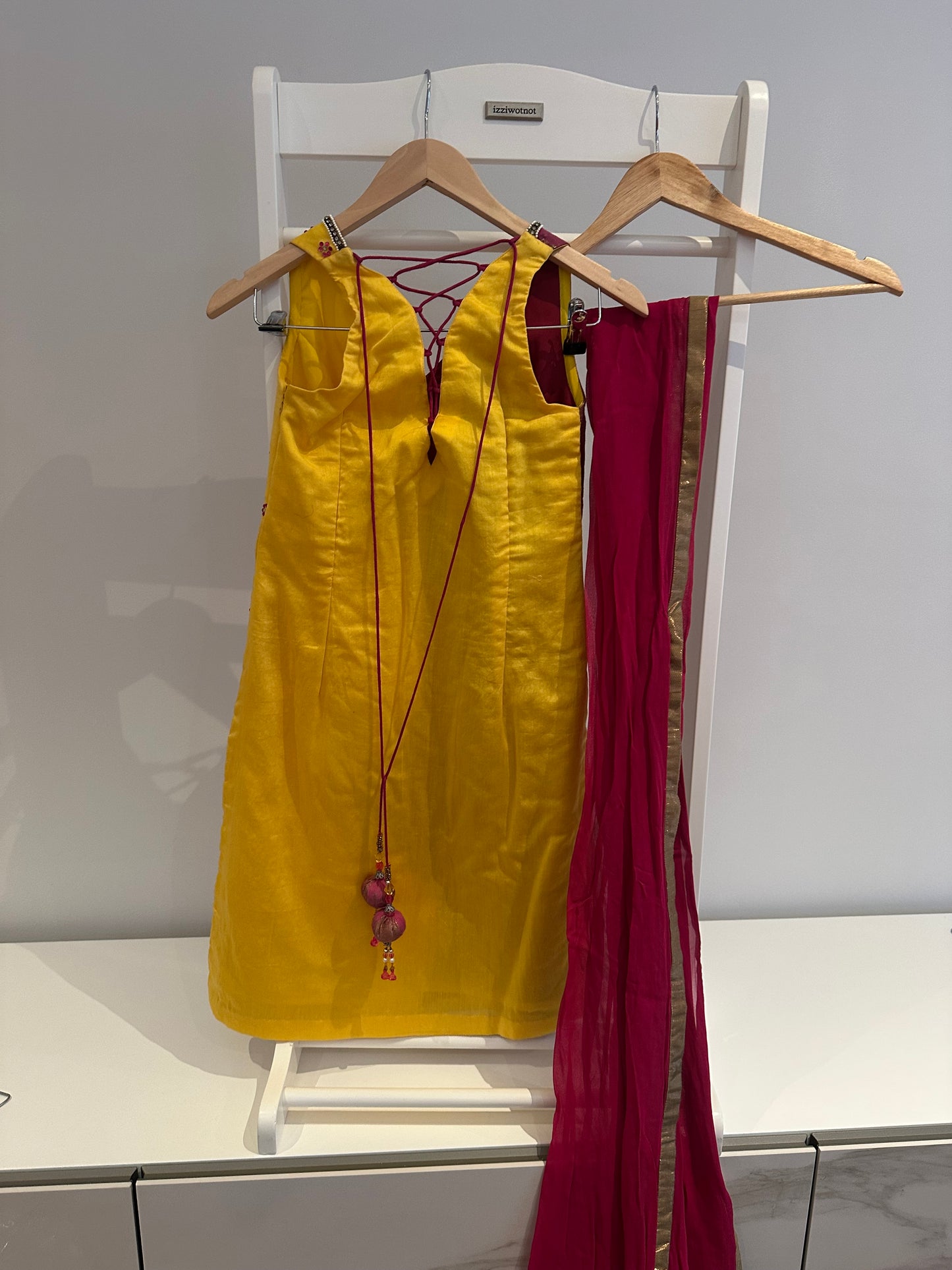 Preloved yellow shirt and chunni
