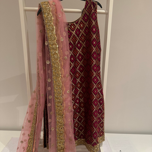 Preloved Indian burgundy and peach silk contrast suit for jaggo party